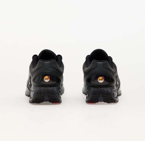 Nike Air Max DN Черен