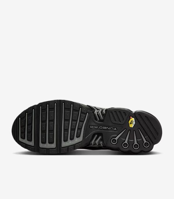 Nike Air Max Plus 3 All Black Edition